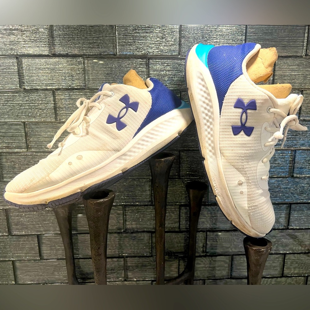 UNDER ARMOUR Men’s White & Blue Performance Training Shoes / Runners
